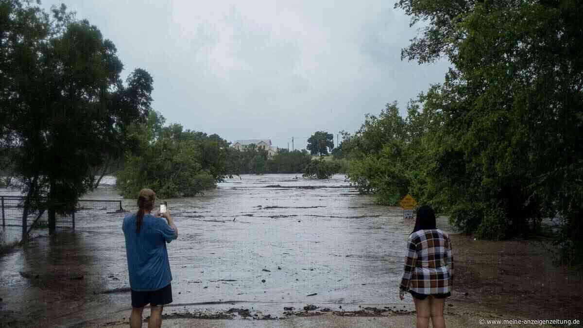 Gouverneur: Mensch bei Überschwemmungen in Texas gestorben