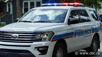 Regina police charge man shot by officers after he allegedly pointed a crossbow at them