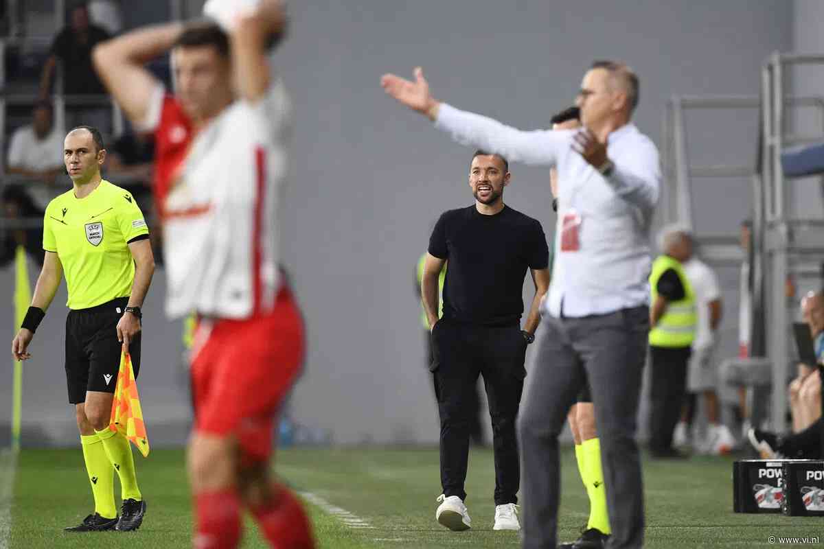 Na Farioli begint ook Míchel zijn Ajax-tijdperk tegen FK Vojvodina