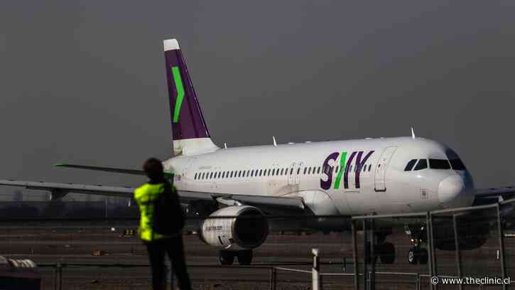 Vuelo de SKY no pudo aterrizar en Concepción por fuertes ráfagas de viento: pasajeros registraron momentos de tensión en el avión
