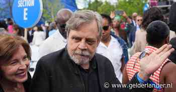 Lichtzwaard van ‘Luke Skywalker’ voor recordbedrag geveild