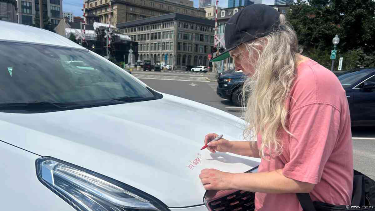 Quebec road safety campaign aims to prevent collisions during ‘deadly’ construction holiday