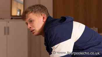 Coronation Street Dylan's cobbles future 'unveiled' after Lisa reports him to police