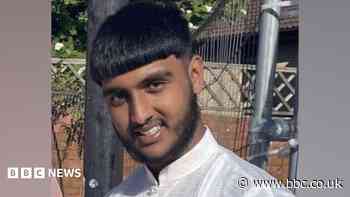 More teenagers charged over stabbing near mosque
