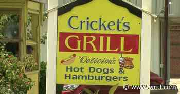 Tar Heel Traveler: Cricket's Grill