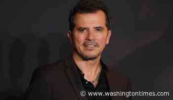 John Leguizamo trashes Hollywood as not an 'accepting place' for Latinos