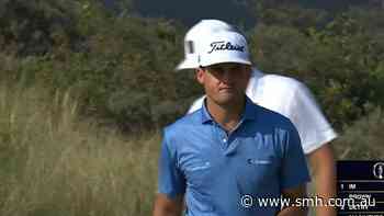 Little known American takes early Open lead