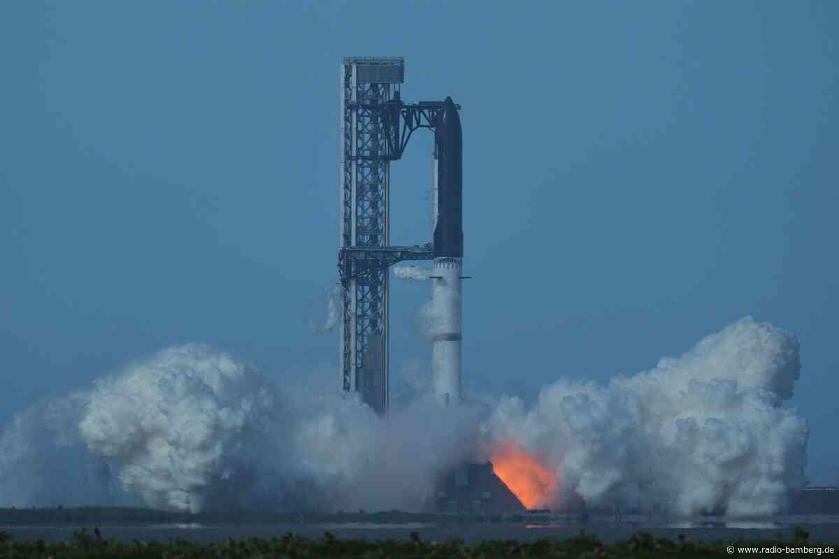 Riesen-Rakete Starship muss Testflug vor Start abbrechen
