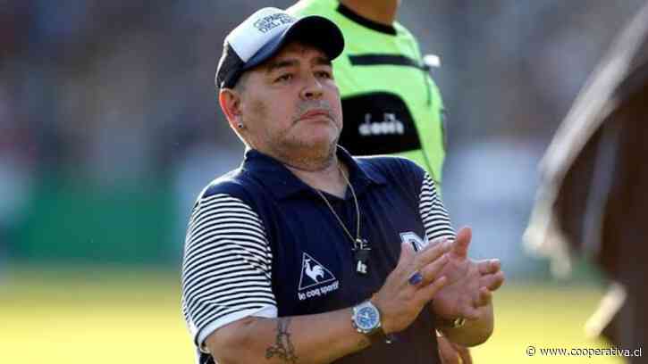 El secretario personal de Maradona declaró en el juicio que "Diego estaba en caída libre"