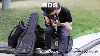 Complaints lead to consultation on buskers
