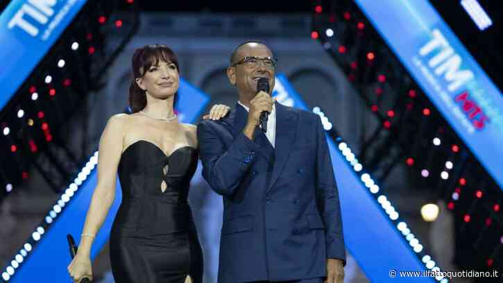 Tim Summer Hits, la scaletta della prima puntata con Carlo Conti e Andrea Delogu: da Angelina Mango e Marco Mengoni a Annalisa