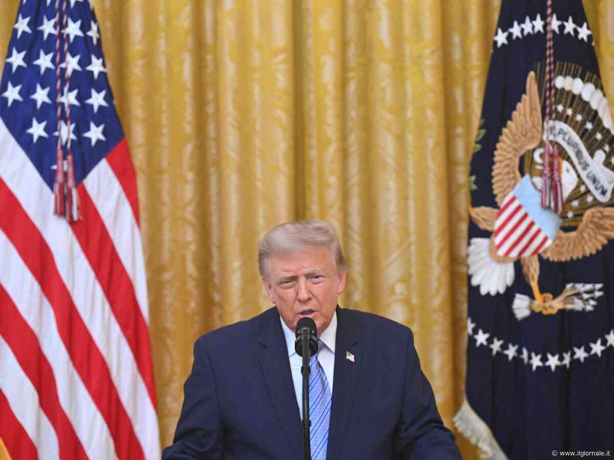 Trump attacca la Cina: “Ha rubato i dati elettorali degli americani. Il nostro sistema di voto è compromesso”