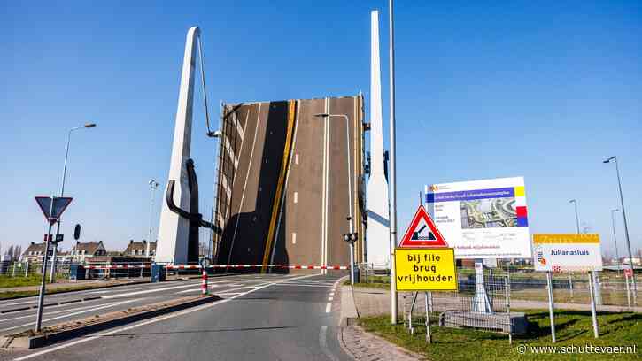 Onderzoek: dodelijk brugongeval Julianasluis gevolg van ‘opeenvolgend falen van meerdere veiligheidsbarrières’