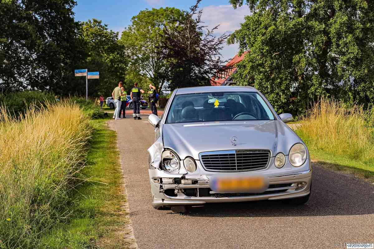 Brommerrijder ernstig gewond na aanrijding in Opende