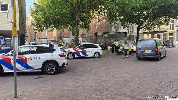 Melding van steekpartij Martinikerkhof blijkt vechtpartij, 1 gewonde, maat is vol (update)