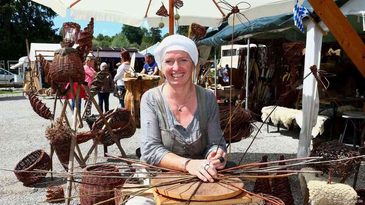 „Da steckt mein Herz drin“: Oberbayerin (56) stellt handgemachte Körbe her