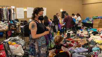 Thunder Bay residents come together to support wildfire evacuees with toy drive, donation drop-offs