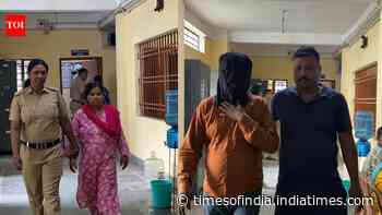 'Slit throat, beheaded': How wife, lover plotted husband's murder; 5 arrested in Bengal