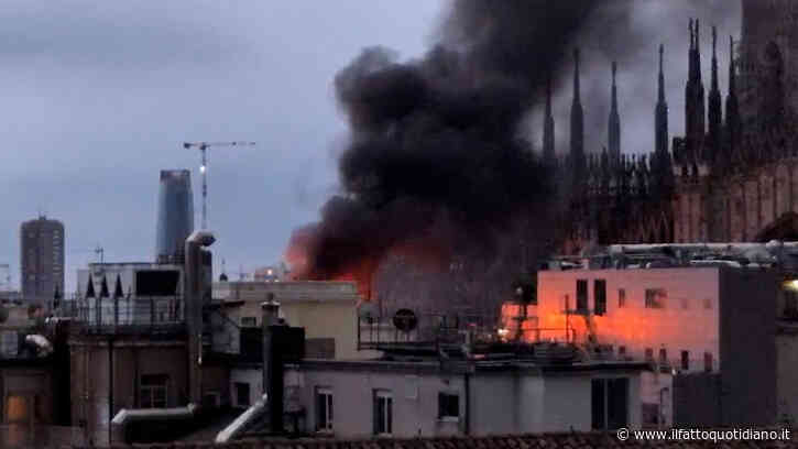 Incendio in un palazzo vicino alla Rinascente di Milano: il Duomo avvolto dal fumo nero – Video