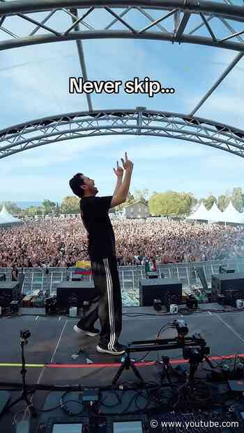 This is going crazy 🥵 #makinatime #festival