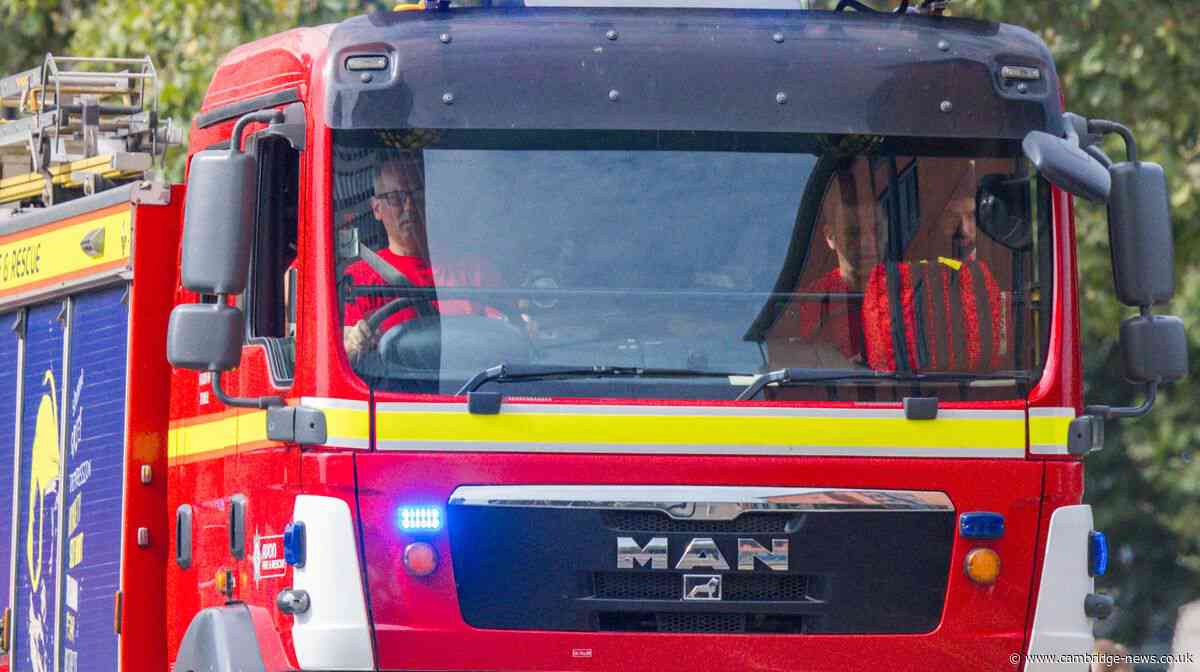 Two cars set on fire in Cambridgeshire suburb in under an hour