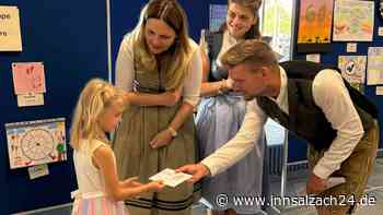 Vernissage im Rathausfoyer: Kinder zeigen eigenen Blick auf das Waldkraiburger Volksfest