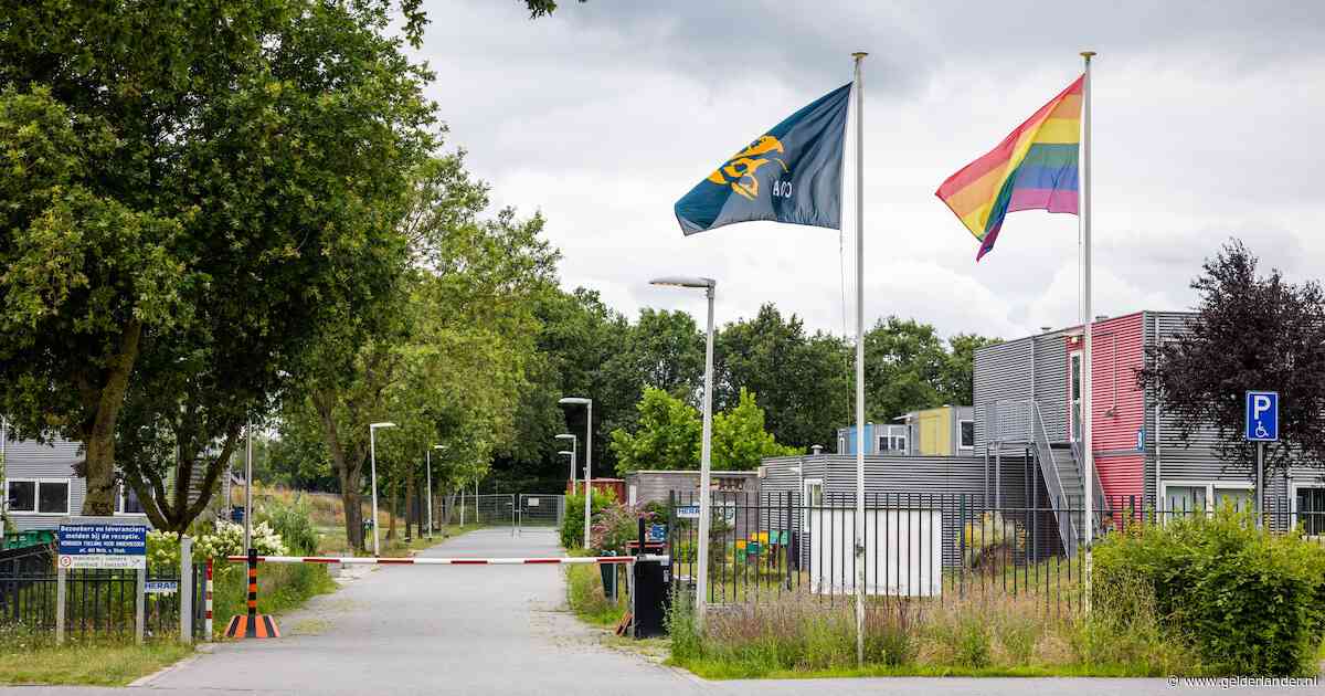 Asielzoekerscentrum in Hardenberg leeg, tweede dwangsom van tafel