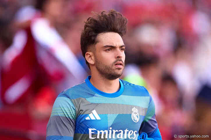 Real Madrid defender rejects approach from Chelsea hoping to prove his worth to Mourinho