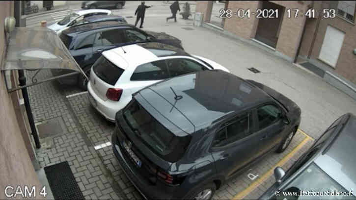 Mario Roggero, il video della sparatoria in cui il gioielliere uccise i due rapinatori inseguendoli fuori dal negozio