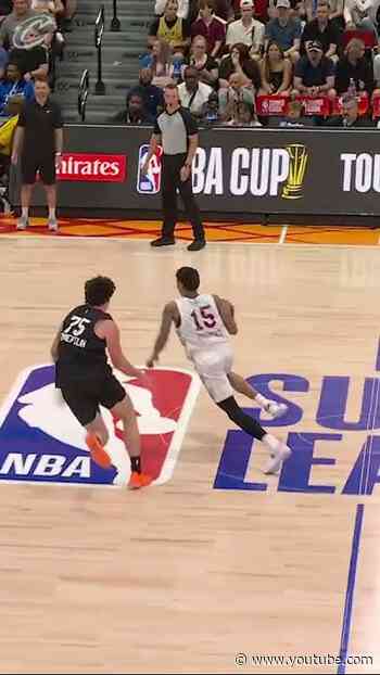 Leek racked up 21 in the first half! #LetEmKnow #Cavs #MeleekThomas #NBA #Shorts