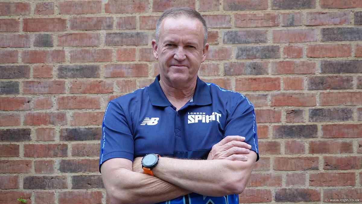 Andy Flower rules himself out of England Test job running