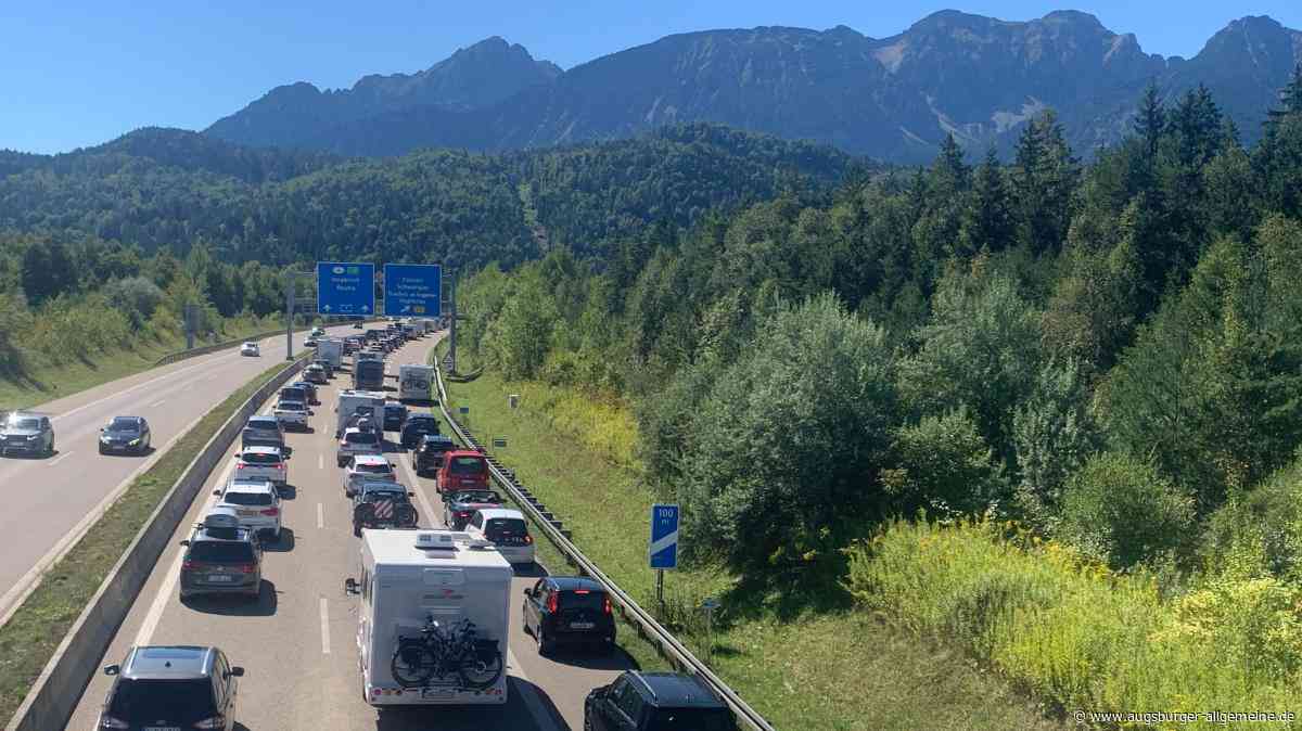 Großes Stau-Wochenende: Wo der Verkehr auf Brenner, Fernpass und Co. stockt