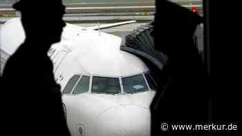 Wollte nicht neben Frau sitzen: Passagier beruft sich auf Scharia und schlägt Flugbegleiterin ins Gesicht