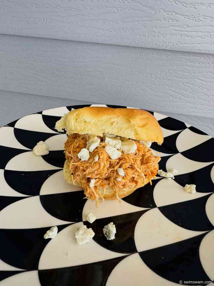 The Hungry Swimmer: Crockpot Buffalo Chicken Sandwich