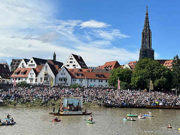 Das Schwörwochenende in Ulm: Höhepunkt der Schwörmontag - mit Nabada