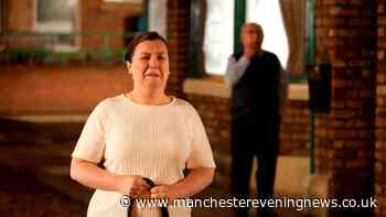 Coronation Street fans realise two characters arrived in Weatherfield at same time 18 years ago