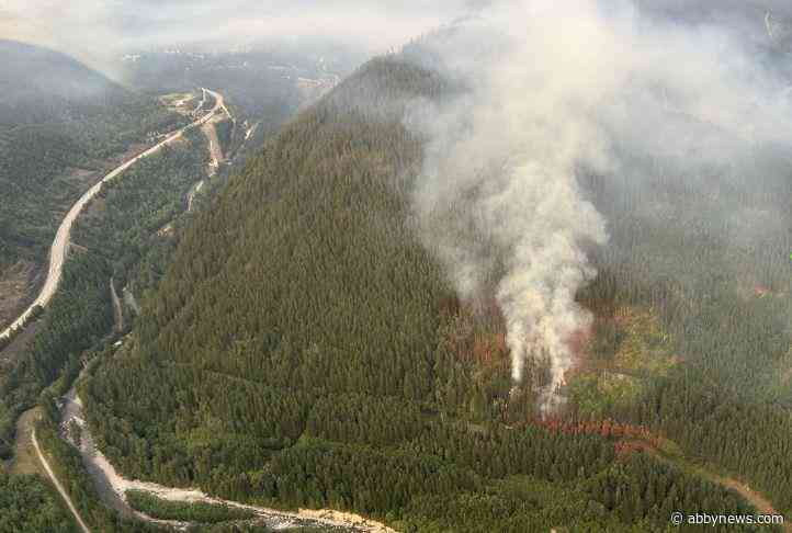 Wildfire off Coquihalla Highway north of Hope grows to 15 hectares