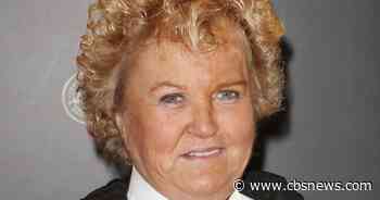 Brenda Fricker, Oscar winner who played Pigeon Lady in "Home Alone 2," dies
