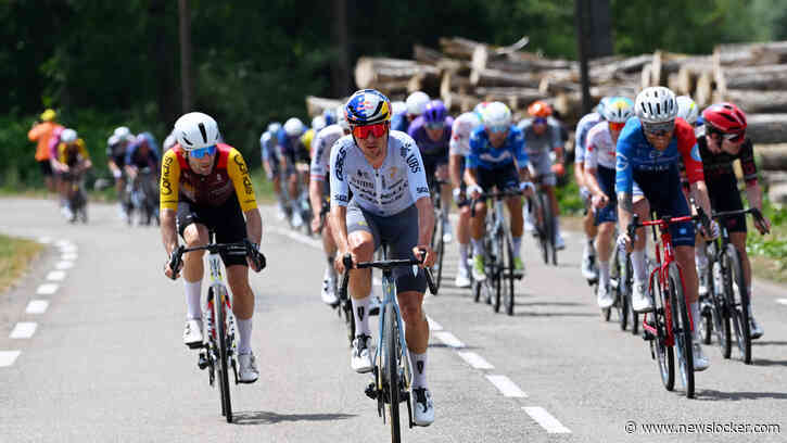 LIVE Tour de France | Tadej Pogacar geeft zegen aan grote kopgroep, Tom Pidcock virtueel op podium
