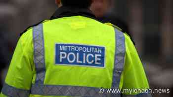 60-year-old cyclist hit by bus in Croydon