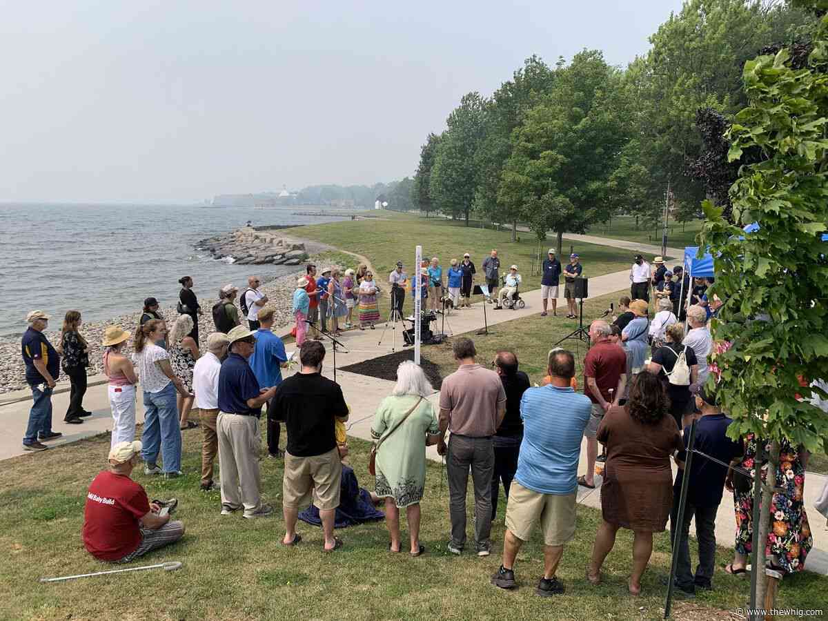 Rotary clubs unveil Kingston's first Peace Pole at Breakwater Park