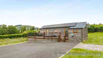 'Lovers' lodge' with hot tub in Wales 'excellent for stargazing'