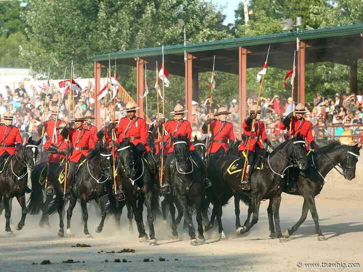 RCMP Musical Ride receives 'unbelievable response' from Napanee community