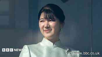 Japan relaxes royal succession rules - but ban on female emperors remains