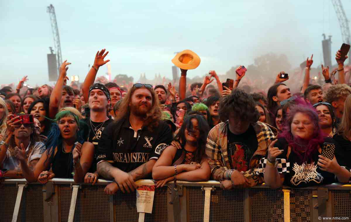 Reading Festival applies for licence to become four-day event with music on the Thursday night too