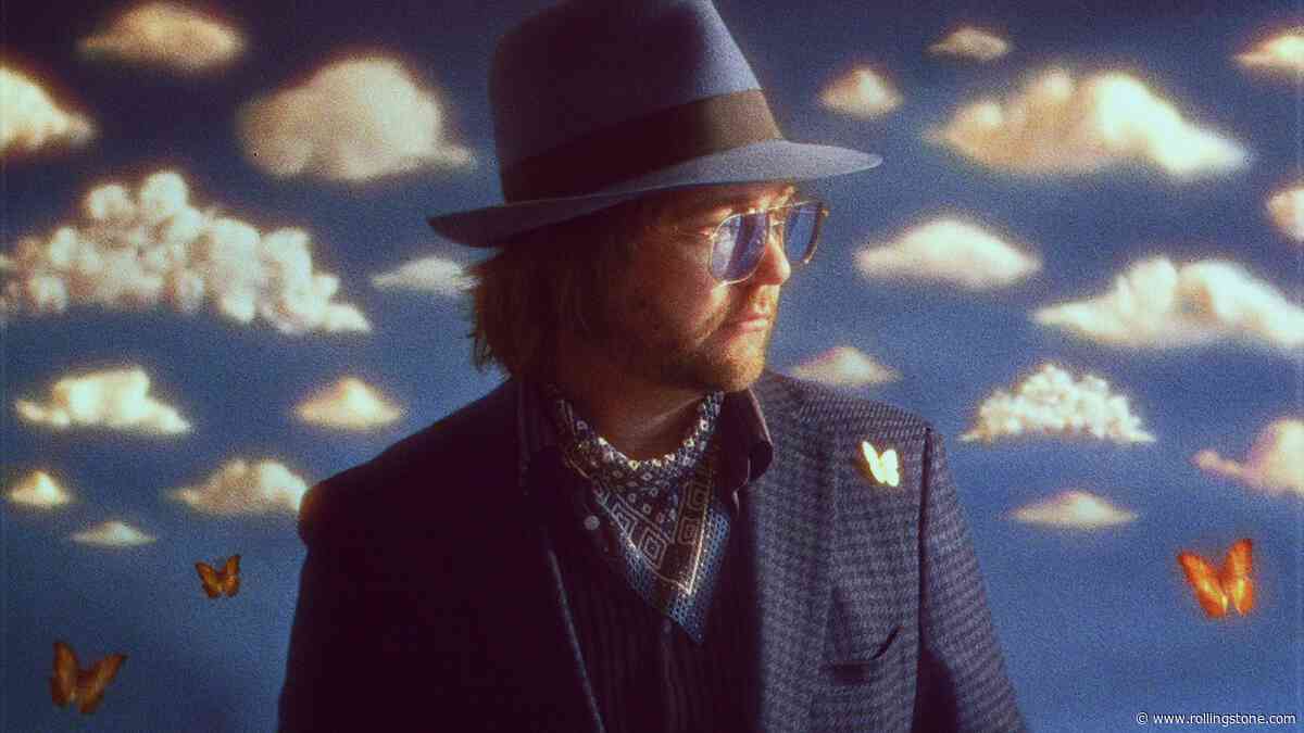 Aaron Lee Tasjan Listens to the Spirit of Todd Snider on ‘Get Over It, Underdog’