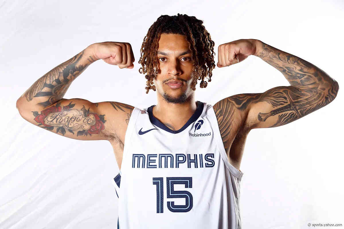 Grizzlies pay tribute to Brandon Clarke with locker room memorial