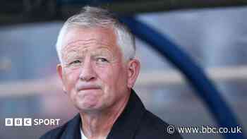 Sheffield United manager Wilder extends contract