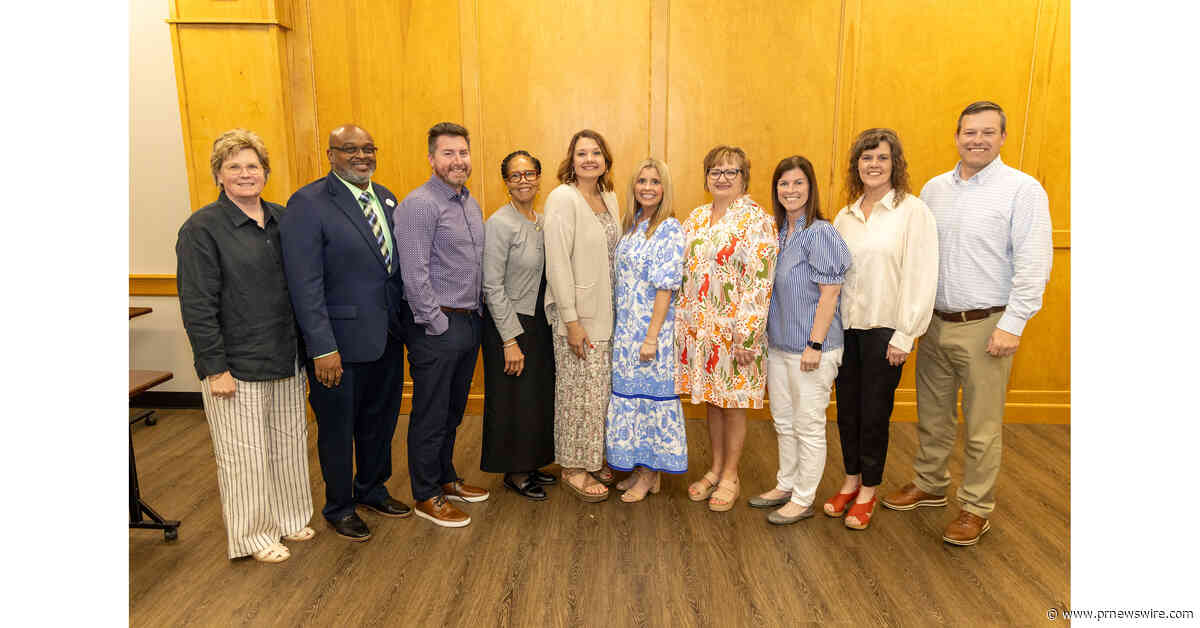 FHU Celebrates First Graduating Cohort of National Institute for School Leadership Program