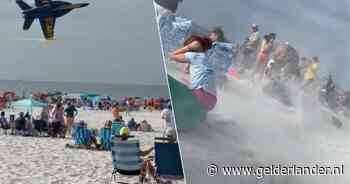 Laagvliegende straaljagers zorgen voor chaos op strand VS, team Trump juicht piloten toe